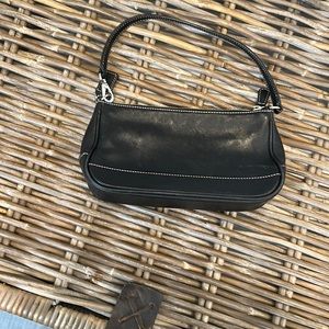 Vintage Coach Hampton Demi Baguette purse